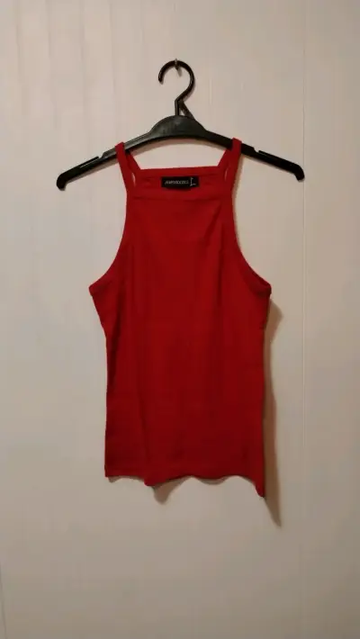 Polera roja sin mangas Setepontocinco - miniatura 1