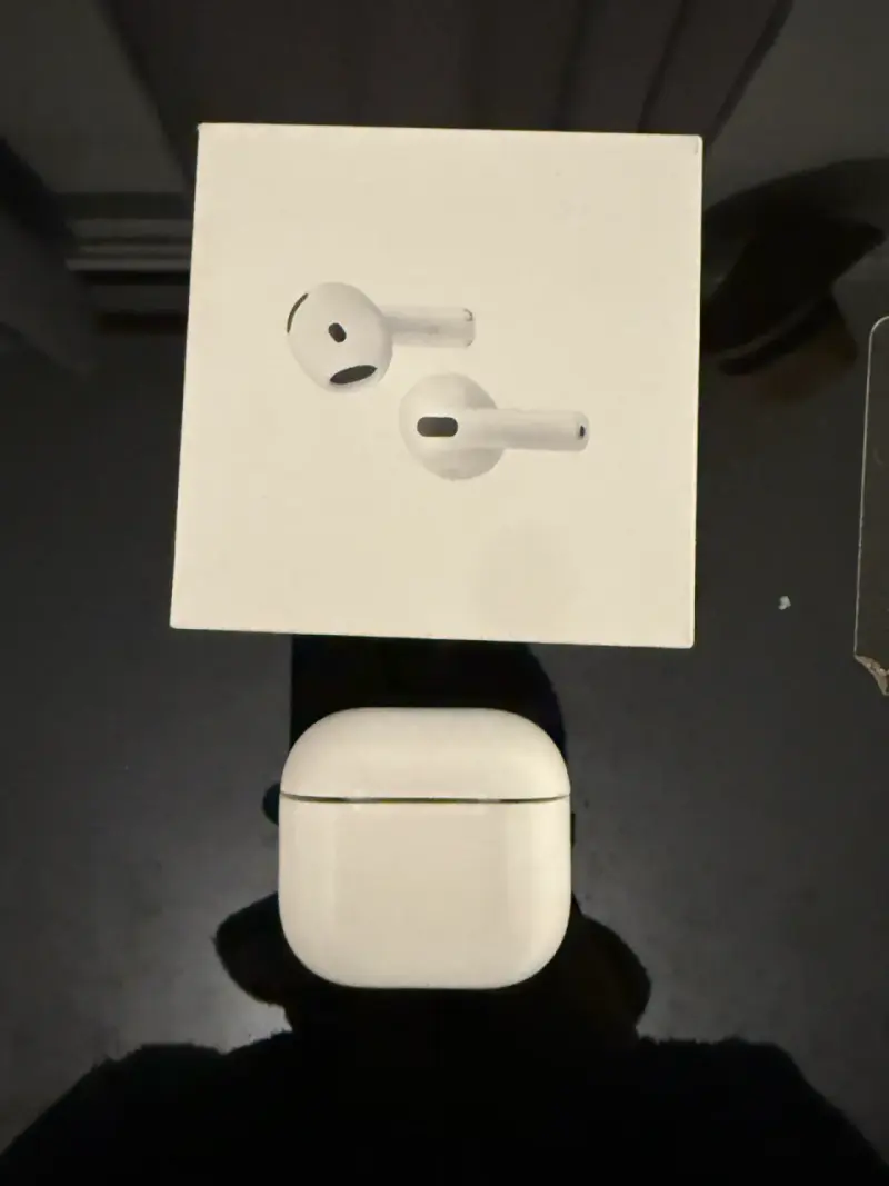 Airpods 4 active noise cancellation - 5