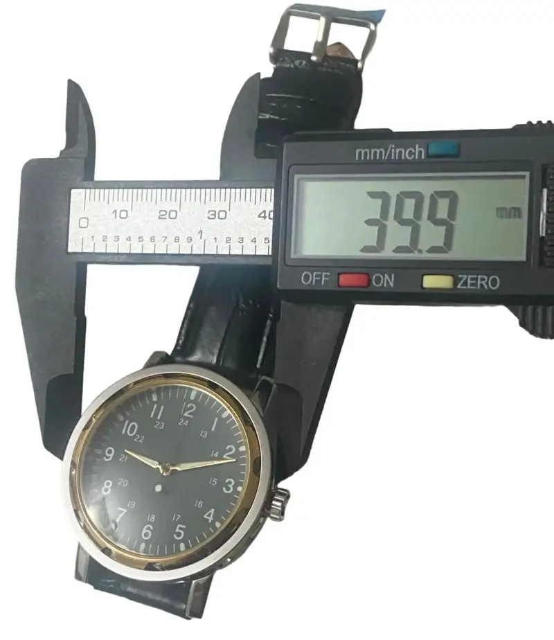 Reloj mecánico nuevo, tapa transparente. - 3