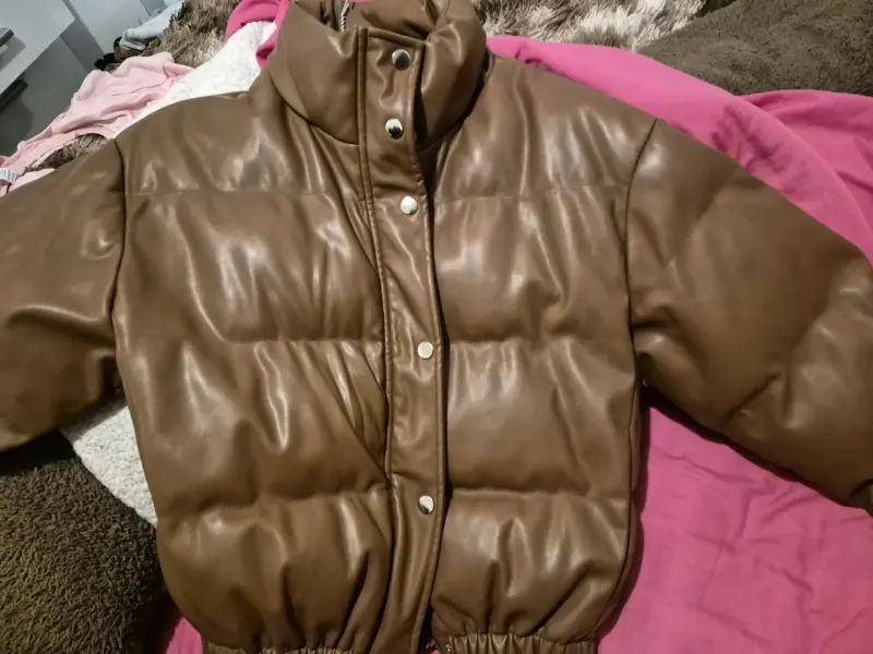 Chaqueta acolchada marrón para invierno - 1
