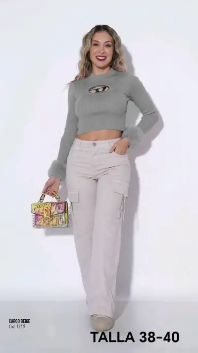 Pantalones cargo beige talla 38. - miniatura 1