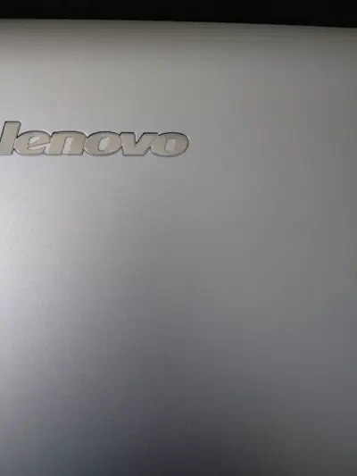 Laptop Lenovo G40-80 Intel Core i3 - miniatura 2