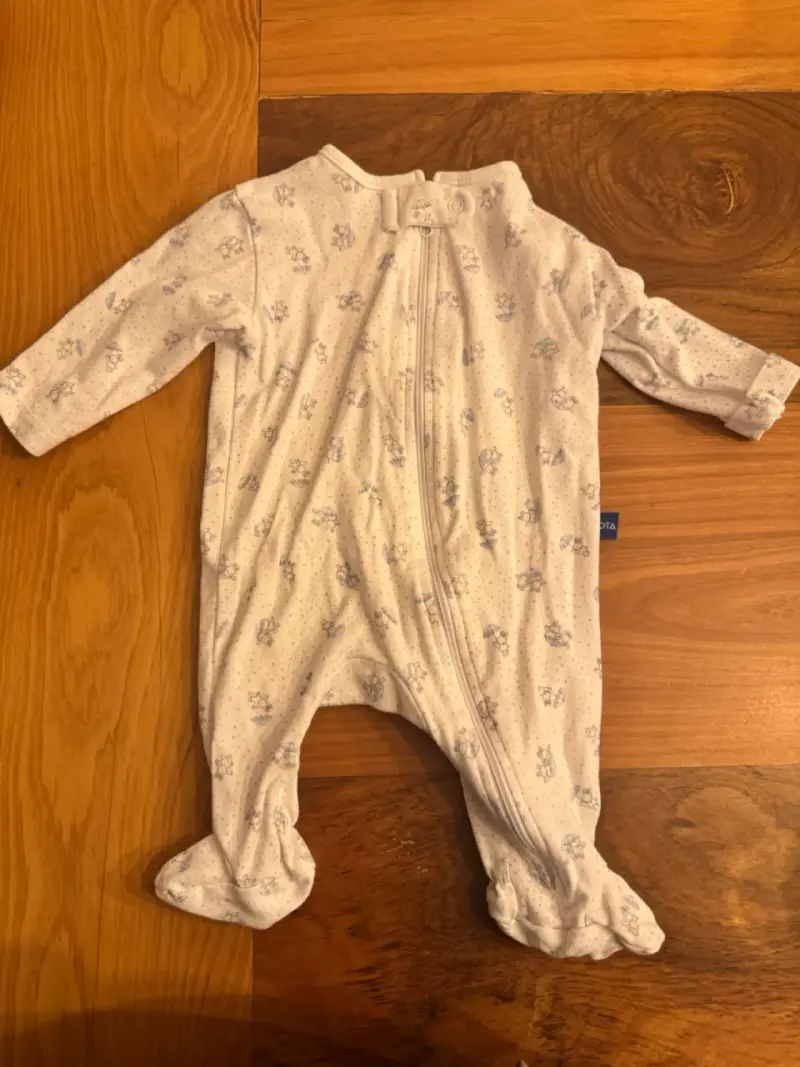 Pijama enterito para bebé con estampado de ositos