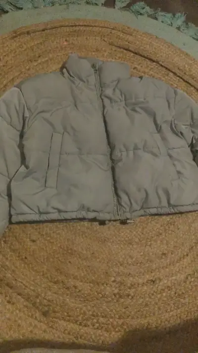 Chaqueta acolchada Verde grisáceo para mujer - miniatura 4