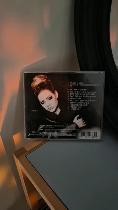 CD Avril Lavigne NUEVO - miniatura 2