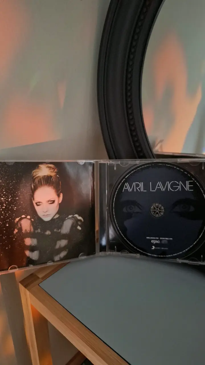 CD Avril Lavigne NUEVO - 3