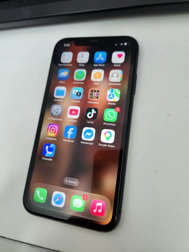 iPhone 11 - 1