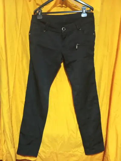Pantalon negro para mujer - miniatura 1