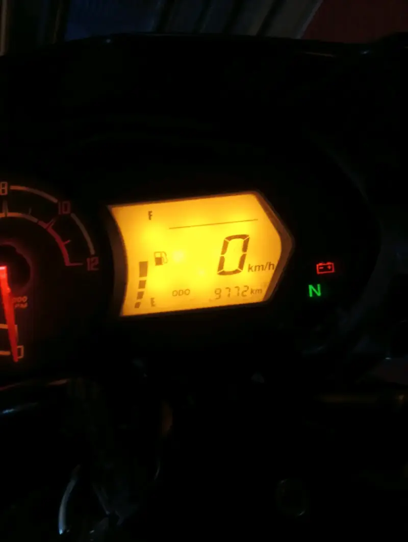 Motocicleta pulsar bajaj - 4
