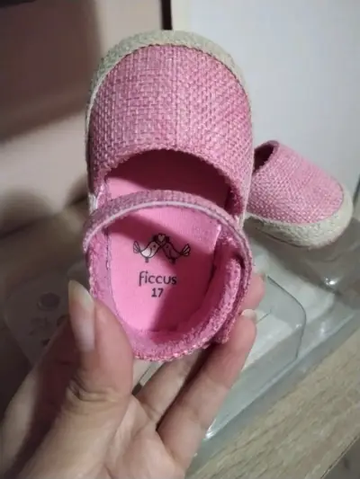 Zapatos de bebé rosados Ficcus talla 17 - miniatura 2