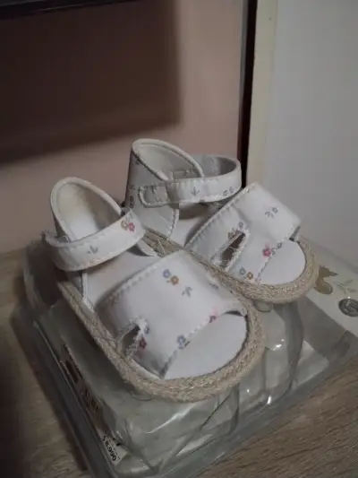 Zapatos de bebé rosados Ficcus talla 17 - miniatura 4