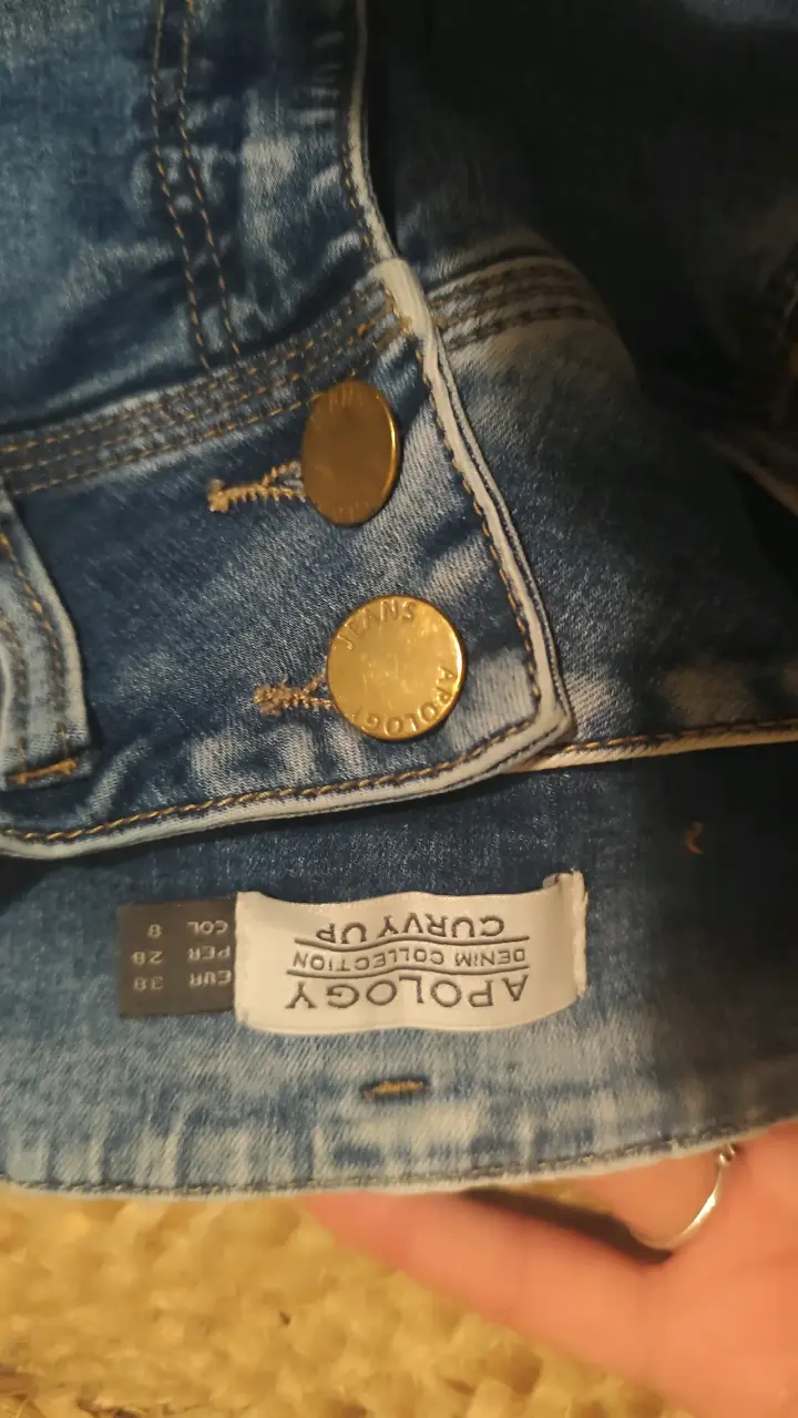 Jeans acampanados de mezclilla azul para mujer - 3