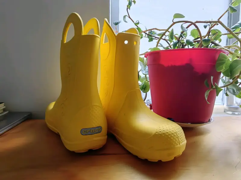 Botas de lluvia amarillas Crocs para niños - 3