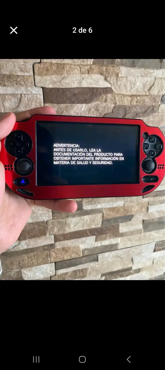 Consola portátil PS Vita roja en buen estado - 1