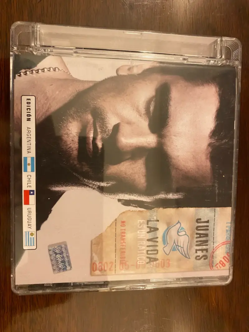 CD Juanes La Vida Es Un Ratico Edición Argentina - 1
