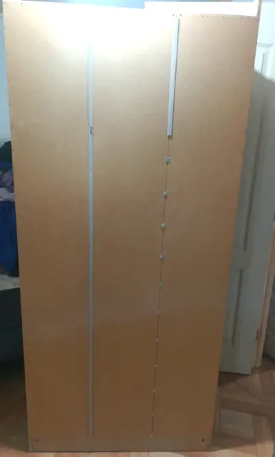 Ropero de madera con puertas y cajón - miniatura 4