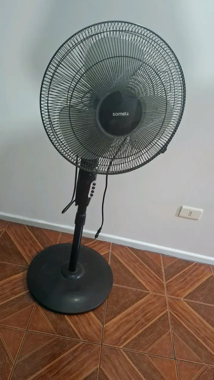 Ventilador de pie Somela negro ajustable - 3