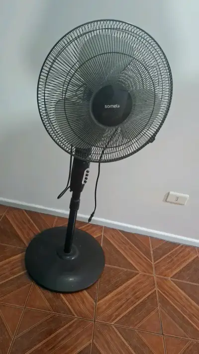 Ventilador de pie Somela negro ajustable - miniatura 3