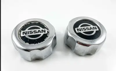 Tapas de rueda Nissan d22 terrano cromadas - miniatura 1