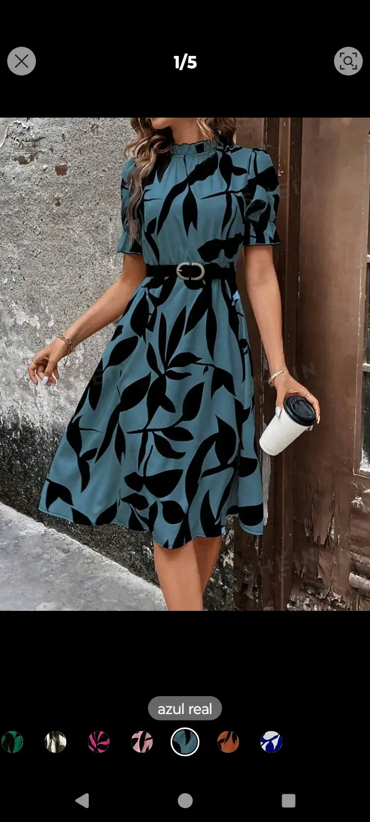 Vestido azul real con estampado floral