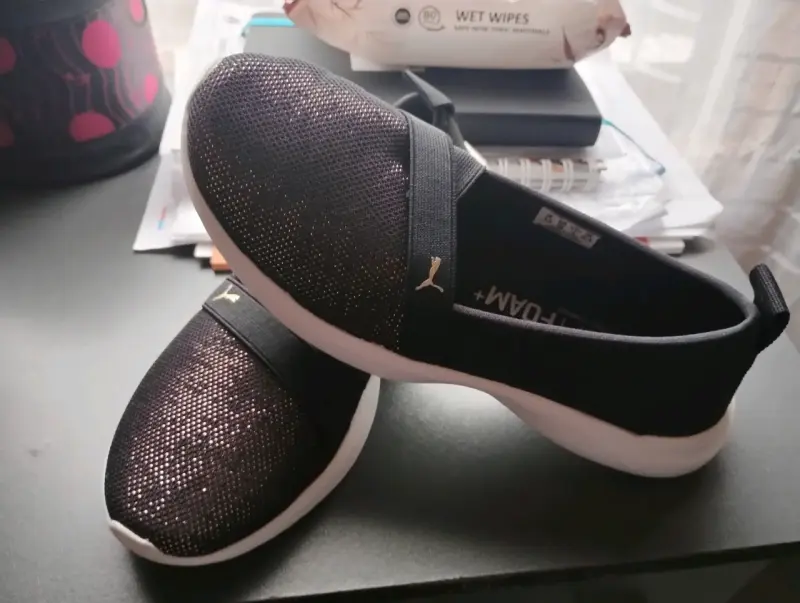 Zapatillas deportivas negras Puma para mujer