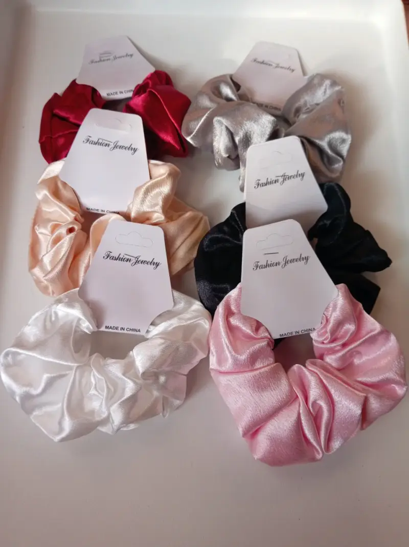 Scrunchies de satin