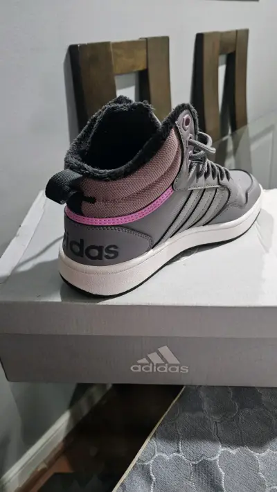 Zapatillas deportivas Adidas grises con forro interior - miniatura 2