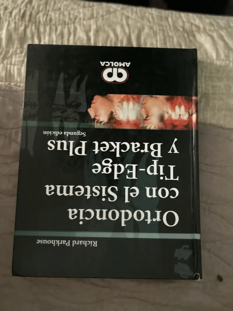 Lote de libros de odontología y ortodoncia - 4