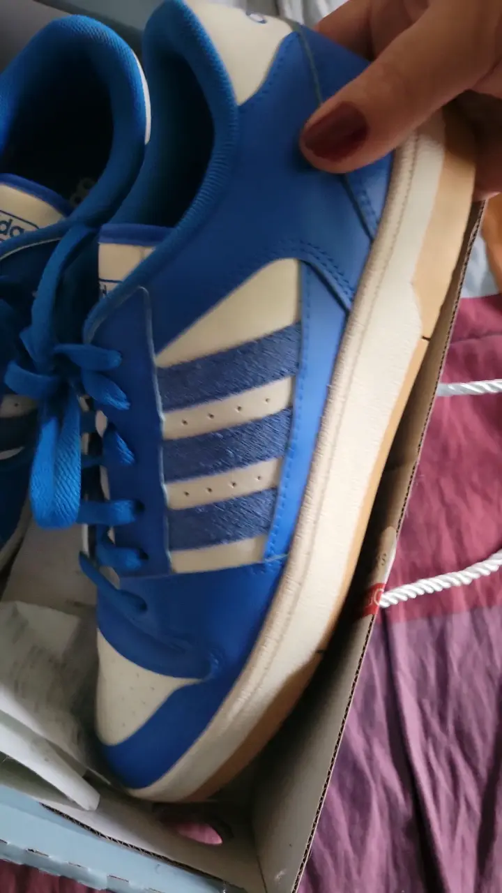 Zapatillas deportivas Adidas azules y blancas - 2