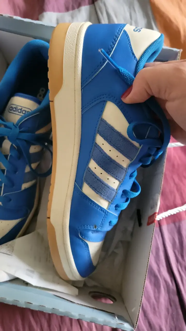Zapatillas deportivas Adidas azules y blancas - 3