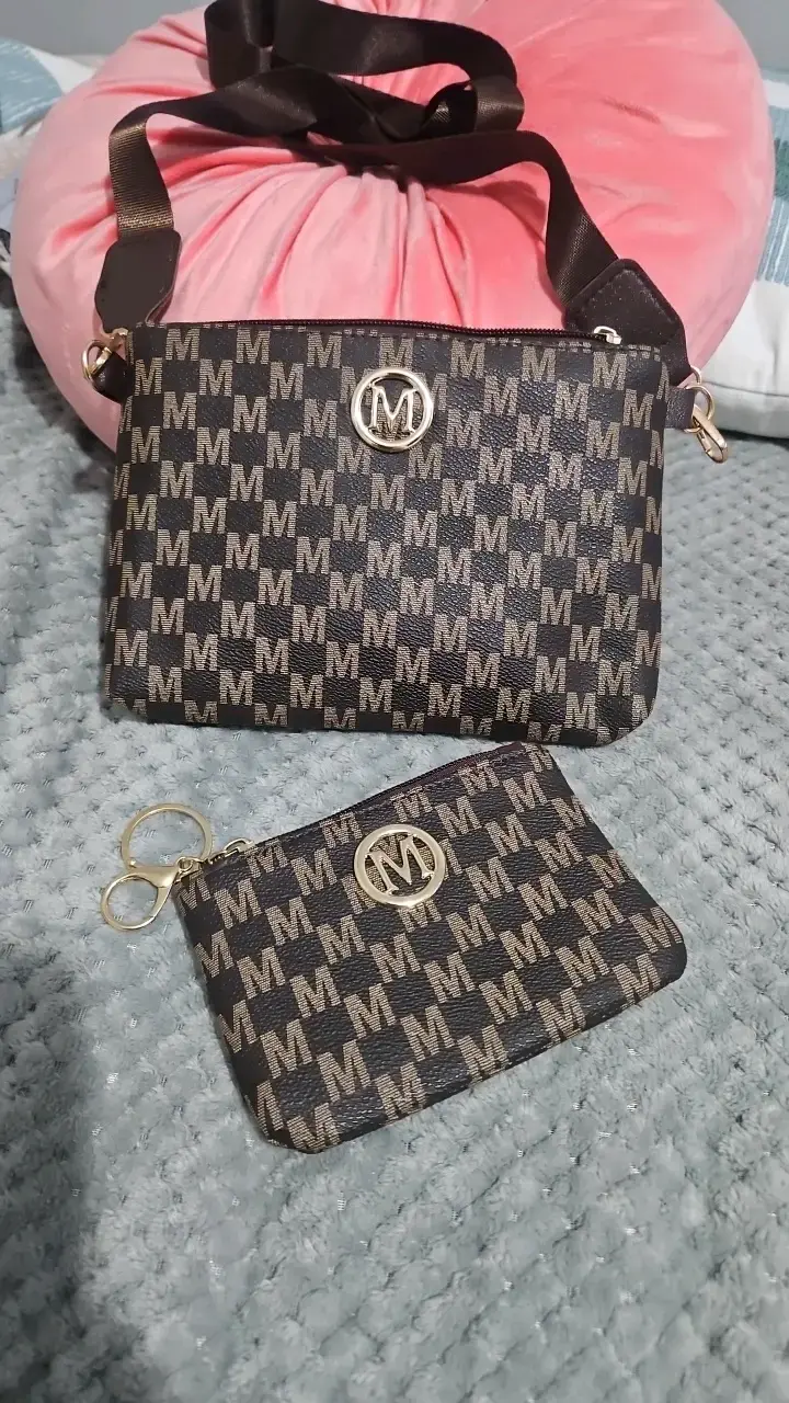 Set de cartera y monedero con diseño M