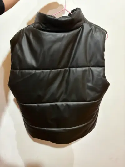 Parka acolchada negro sin mangas . - miniatura 2