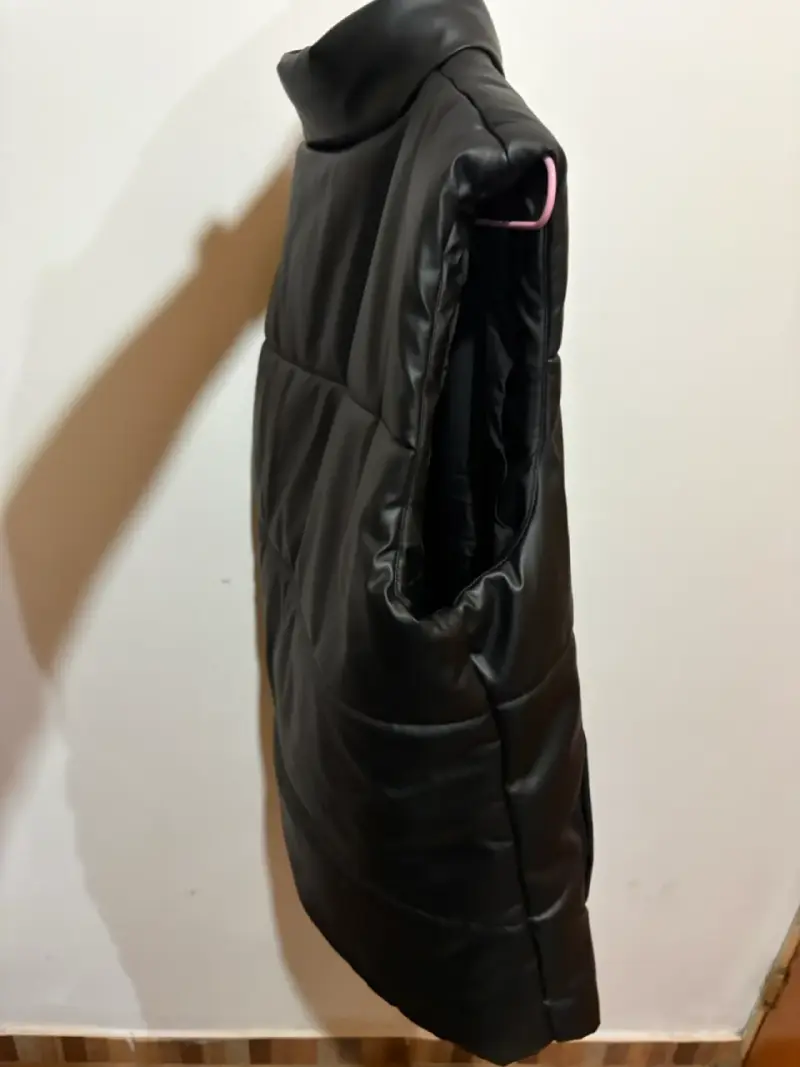Parka acolchada negro sin mangas . - 4