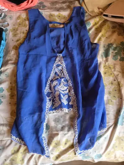 Lote de blusas de mujer en varios estilos - miniatura 5