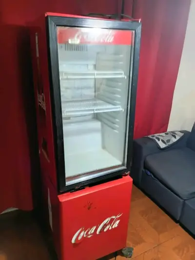 Refrigerador exhibidor Coca-Cola usado - miniatura 1
