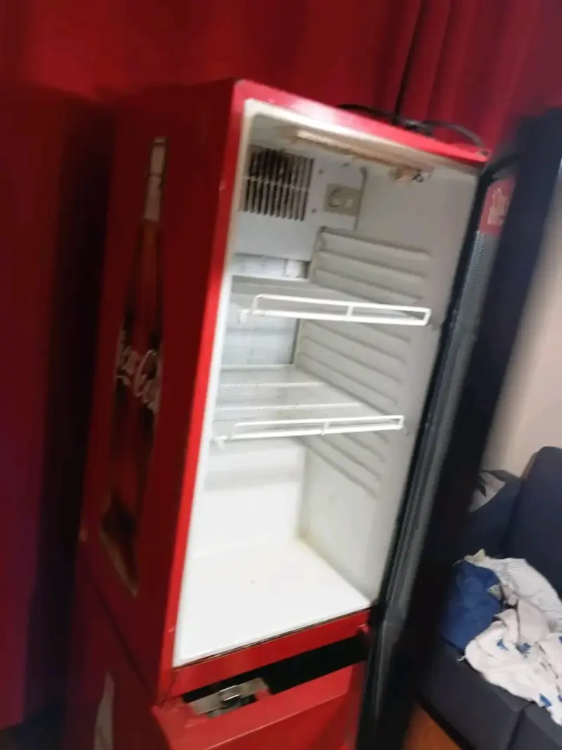 Refrigerador exhibidor Coca-Cola usado - 6