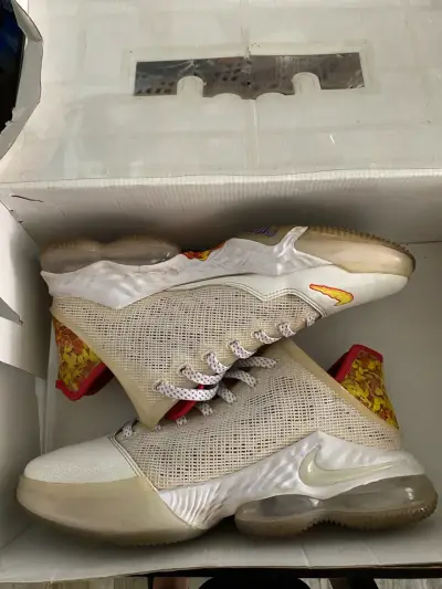 Zapatillas Nike LeBron XIX Low Magic Fruity Pebbles - miniatura 1