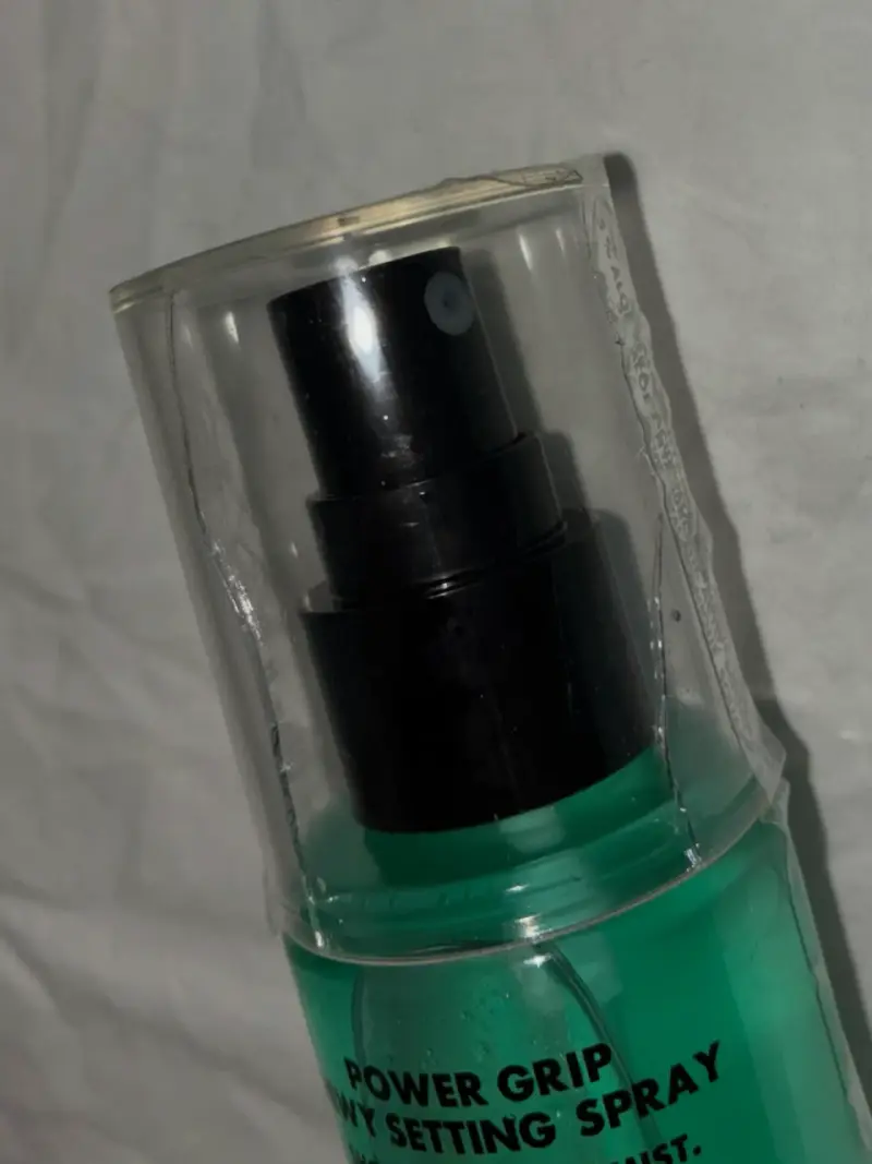 Spray Fijador Dewy Power Grip e.l.f. 80 ml - 3