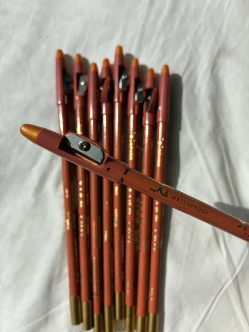 Set de Lápices Delineadores de Labios Impermeables