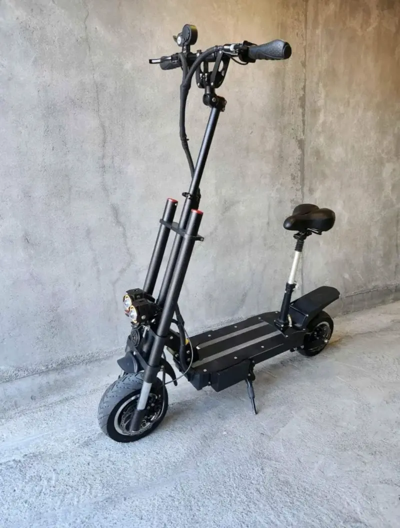 Scooter eléctrico con asiento y doble motor 2800W - 4
