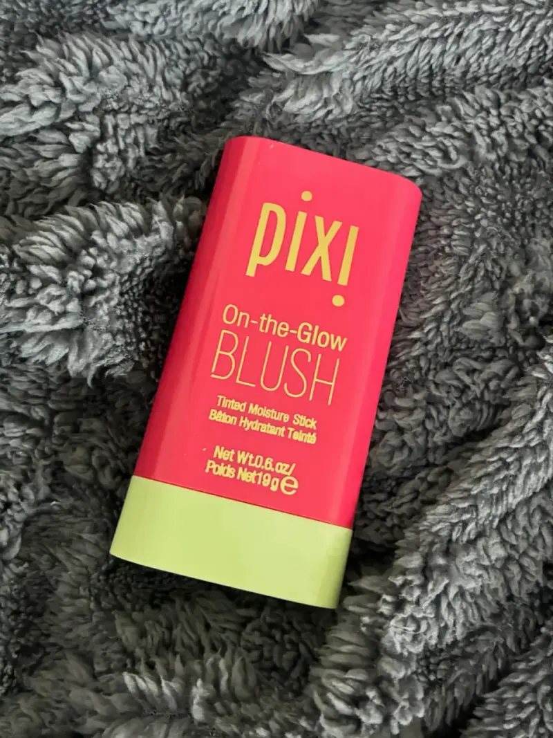 Pixi On-the-Glow Blush en Barra Hidratante - 1