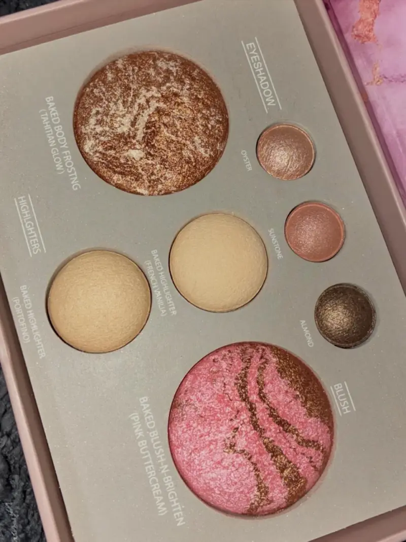 Paleta de maquillaje K'apeine Geller con sombras y rubor - 1