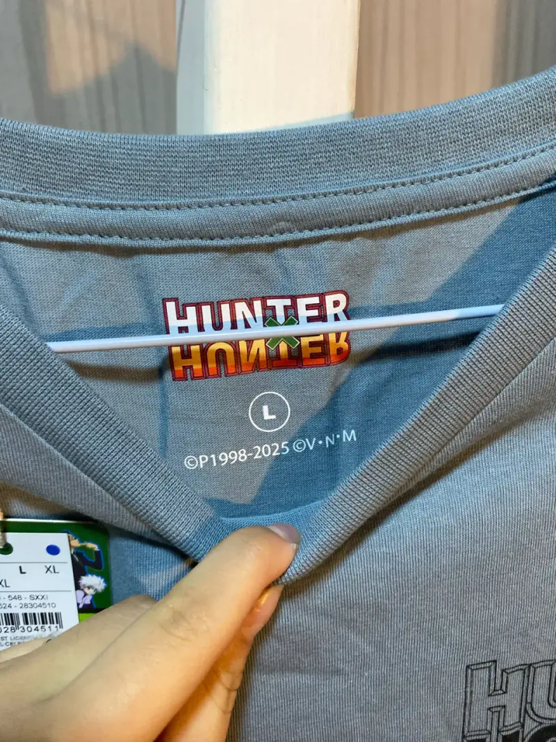 Polera Hunter x Hunter azul con diseño anime - 2