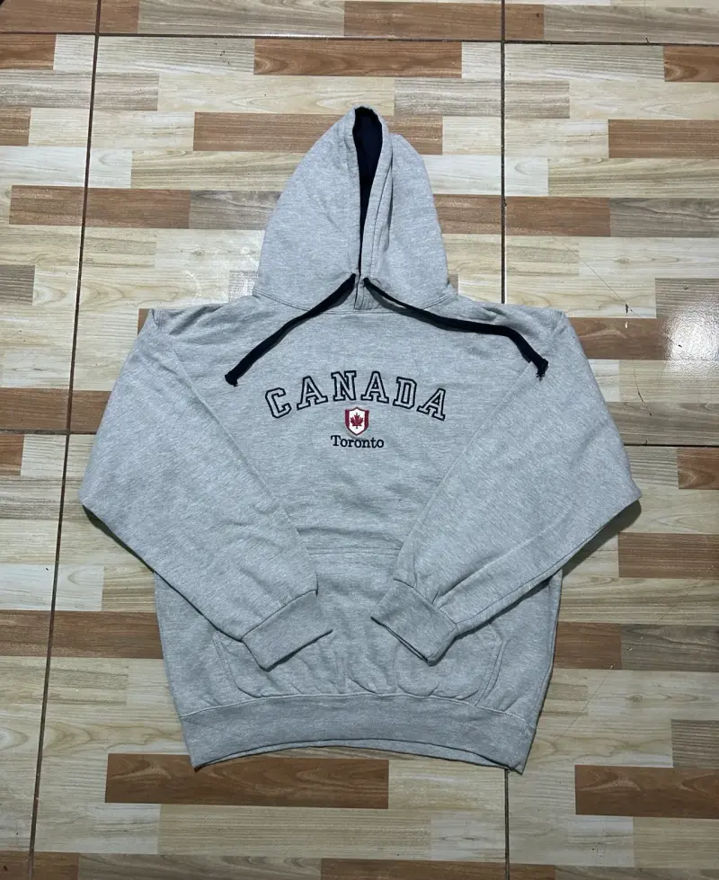 Polerón con capucha gris Canadá Toronto