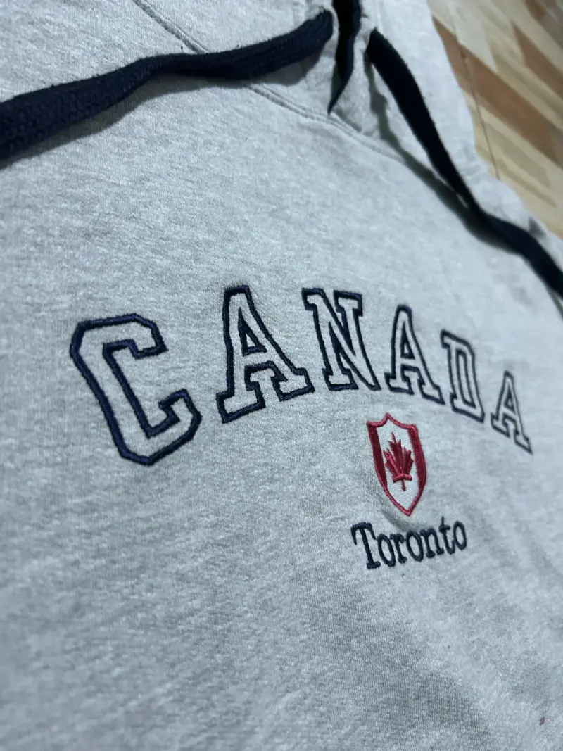 Polerón con capucha gris Canadá Toronto - 4