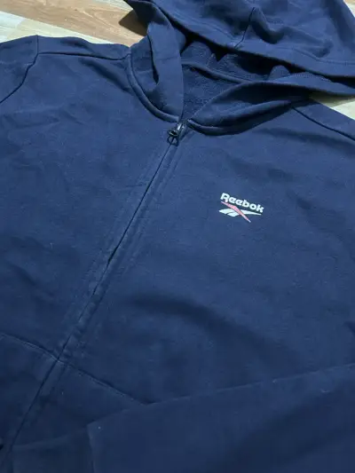 Polerón con capucha azul marino Reebok - miniatura 2