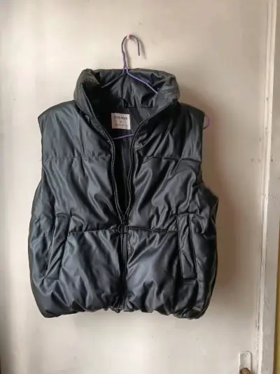 Chaqueta  acolchado negro de niña talla 14 - miniatura 1