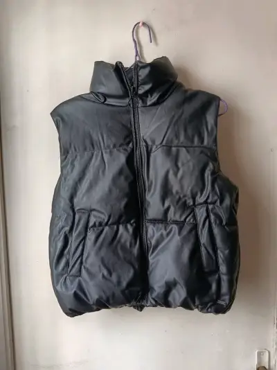 Chaqueta  acolchado negro de niña talla 14 - miniatura 2