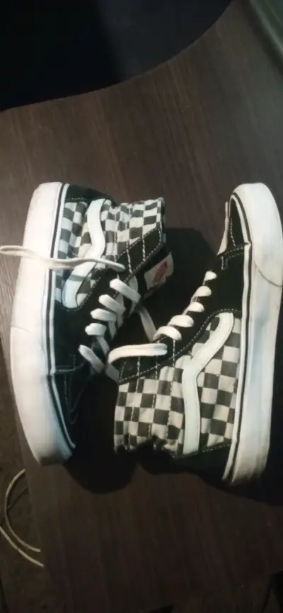 Zapatillas Vans negras con diseño a cuadros - miniatura 3