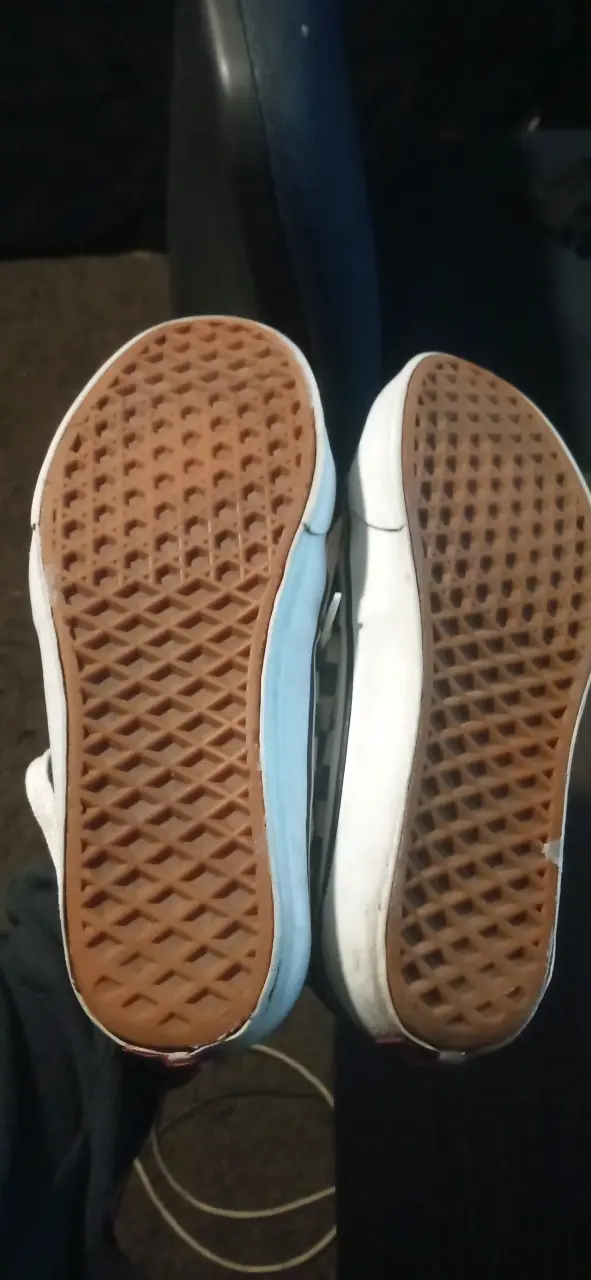 Zapatillas Vans negras con diseño a cuadros - 5